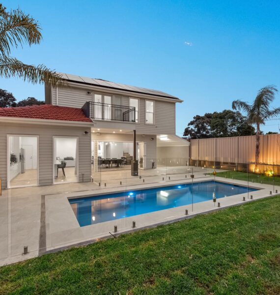 first page_ Bottom Insta